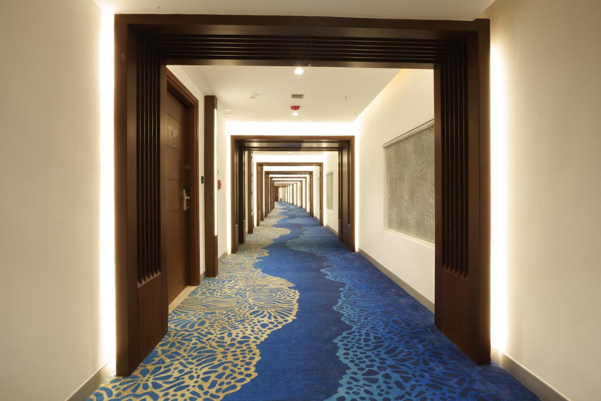 Pharos Hotels Chennai Bagian luar foto