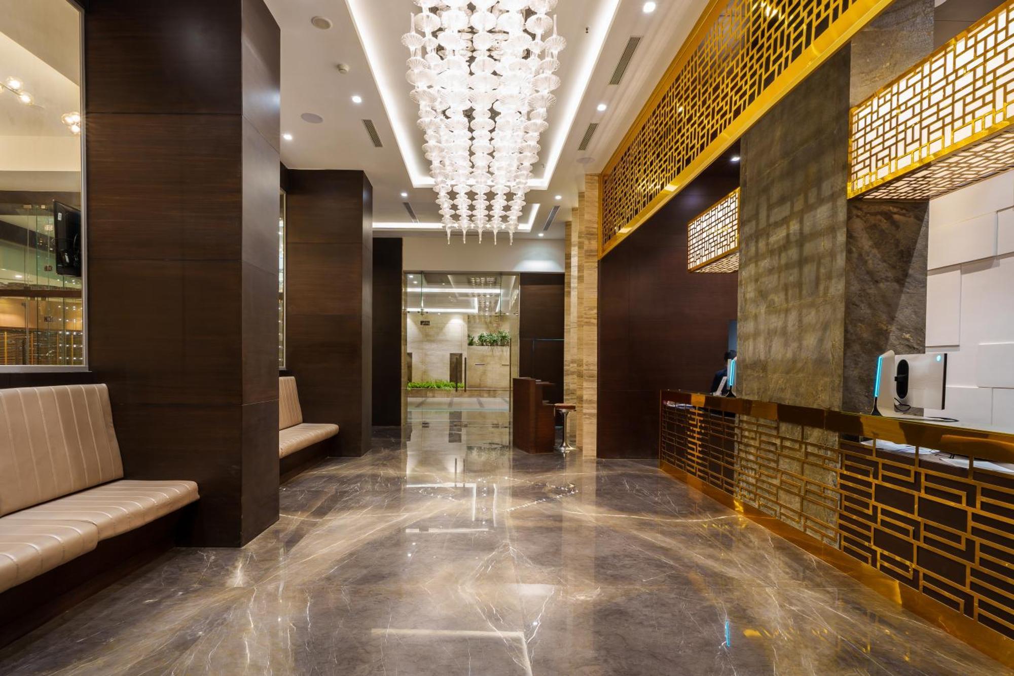 Pharos Hotels Chennai Bagian luar foto