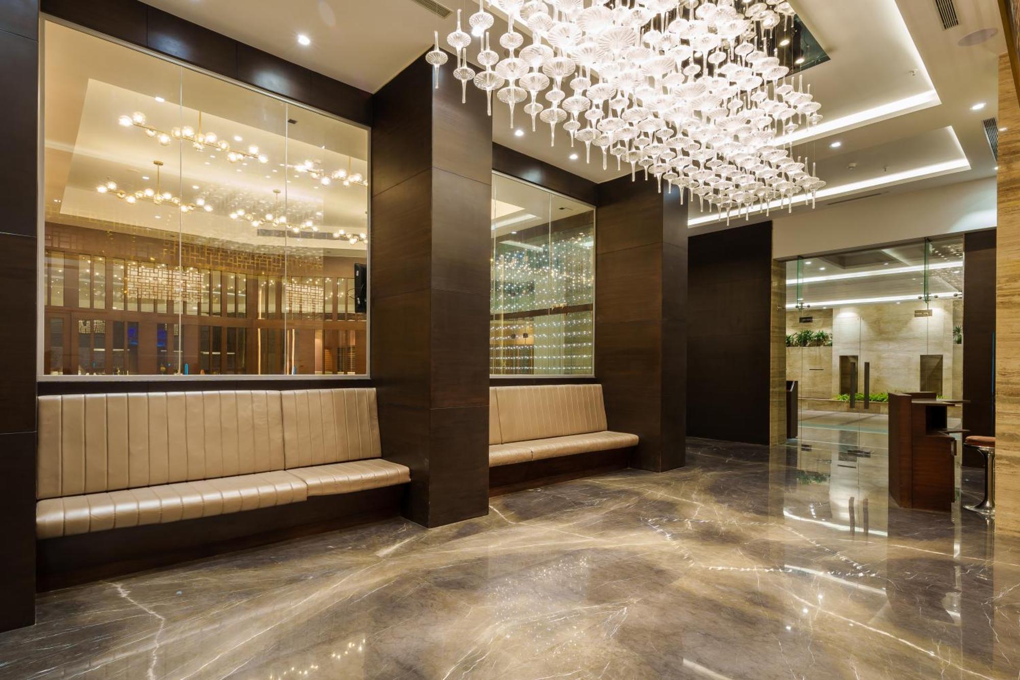 Pharos Hotels Chennai Bagian luar foto